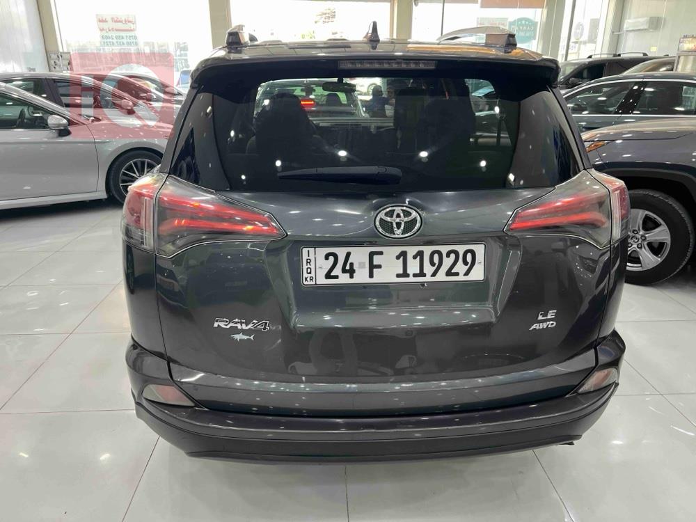 تۆیۆتا ڕاڤ 4